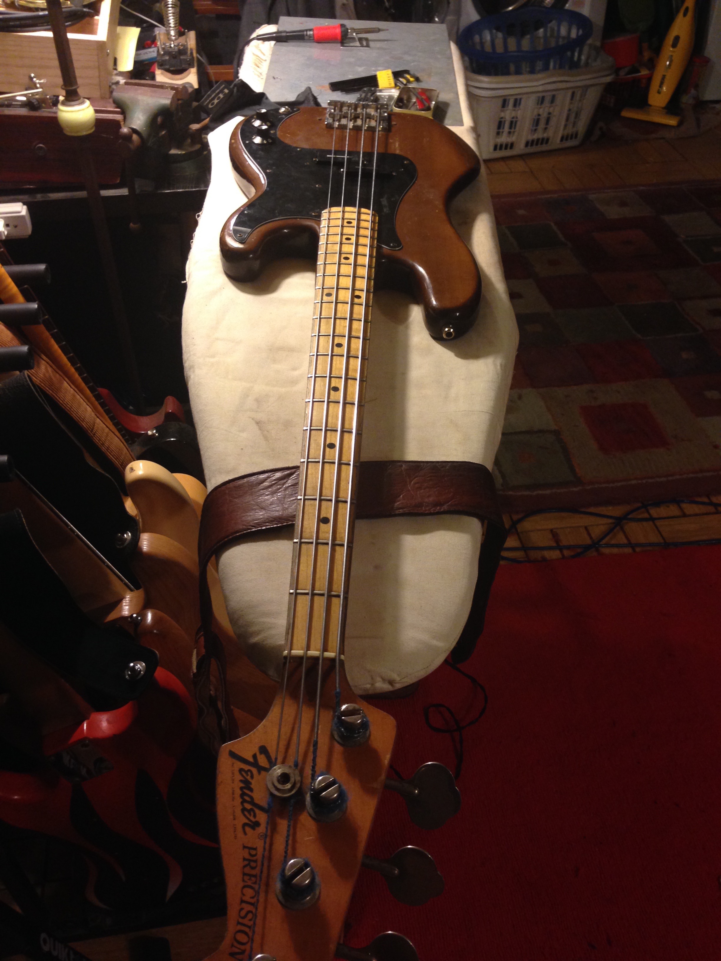 Fender Precision Bass